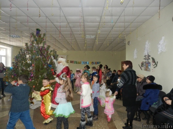 Новогодние праздники в Октябрьском!