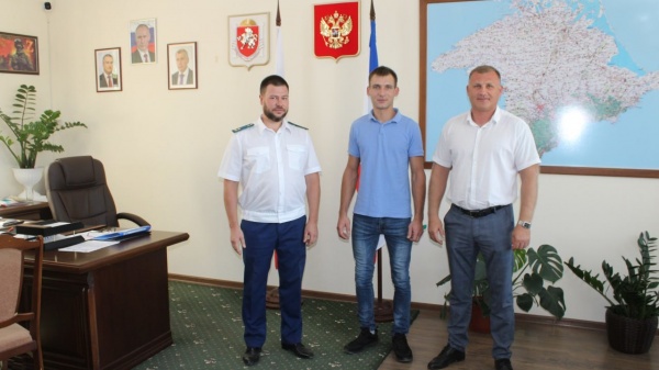 В Ленинском районе продолжается работа по социальной защите лиц из числа детей-сирот и детей, оставшихся без попечения родителей