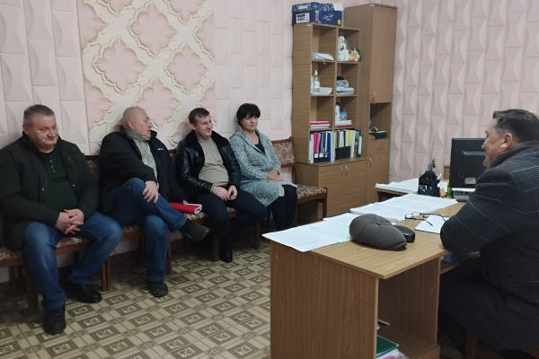 Заместитель главы администрации Ленинского района Алексей Цюпило посетил село Виноградное