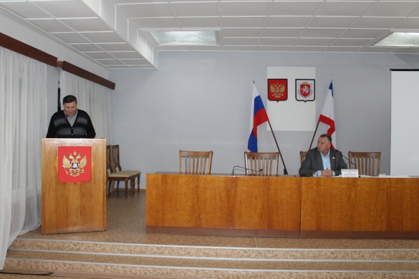 Олег Водопьянов провел очередное заседание 70 сессии второго созыва Ленинского районного совета