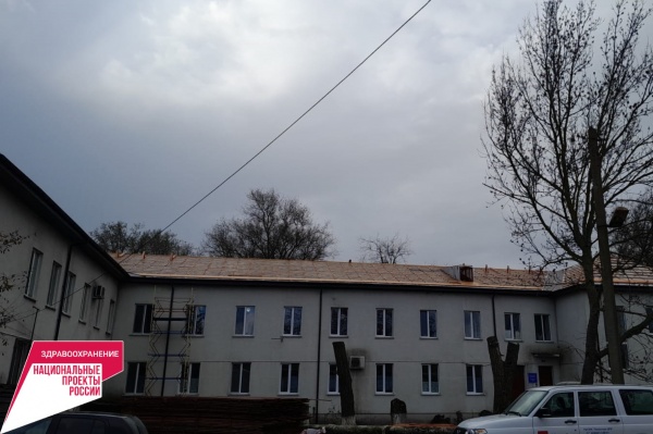 В Ленинском районе ведутся работы по капитальному ремонту учреждений здравоохранения