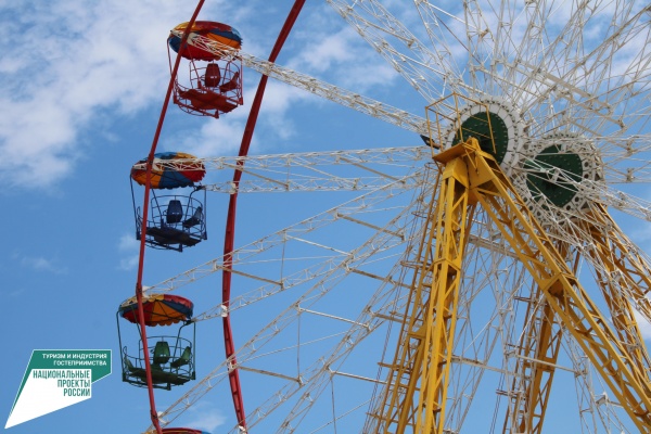 В Ленинском районе открылась столовая на берегу Азовского моря