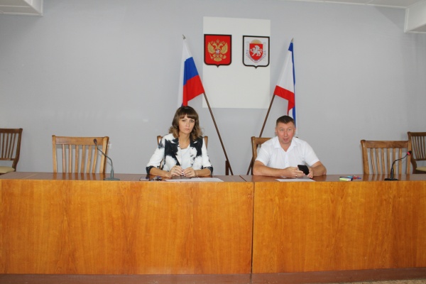 Валерий Макрушин провел заседание Единой Межведомственной рабочей группы Ленинского района по вопросам поступления налогов