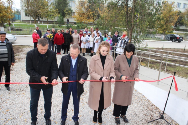 Сегодня, 05 ноября 2024 года, состоялось торжественное открытие врачебной амбулатории в селе Горностаевка