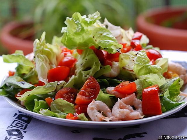 5 рецептов вкусных и недорогих салатов к Старому Новому году