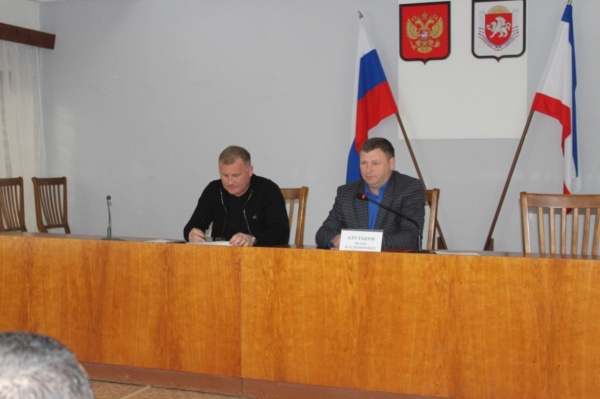 Игорь Крутьков провел аппаратное совещание