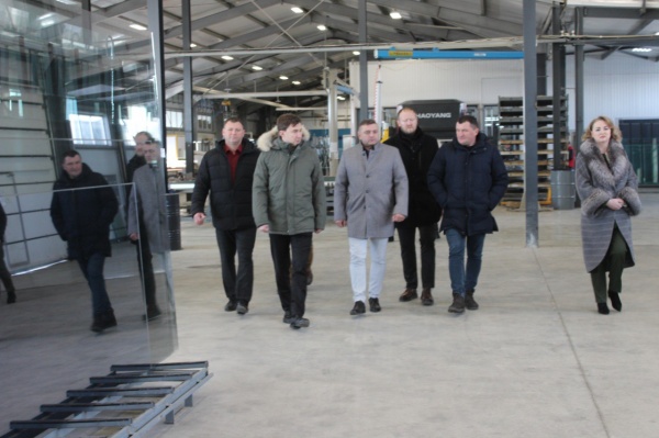 Сергей Александрович Карякин, сенатор Совета Федерации Федерального Собрания Российской Федерации, посетил Ленинский район