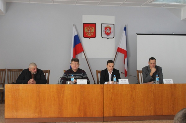 В Администрации Ленинского района состоялась с активистами, лидерами общественного мнения и местными депутатами Ленинского района