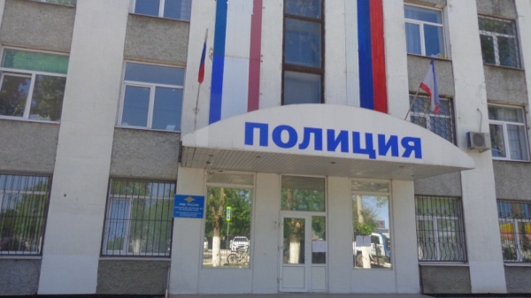 В Крыму накажут подростков за танцы на кладбище в Ленинском районе