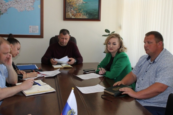 Игорь Крутьков и Виктория Заботина провели заседание антитеррористической комиссии Ленинского района Республики Крым