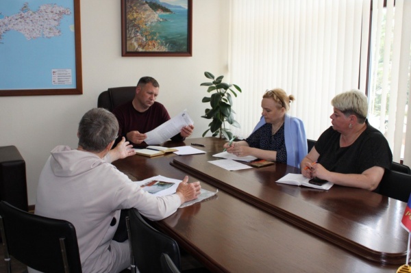 Глава Администрации Ленинского района провёл личный прием граждан