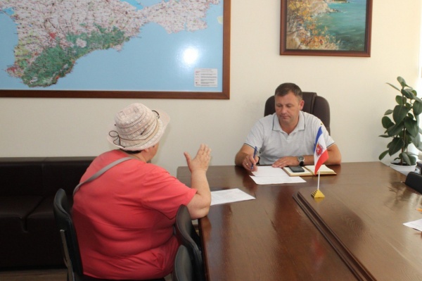 Главой Администрации Ленинского района проведен личный прием граждан