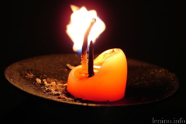 Крымские власти пообещали возобновить электроснабжение за несколько часов