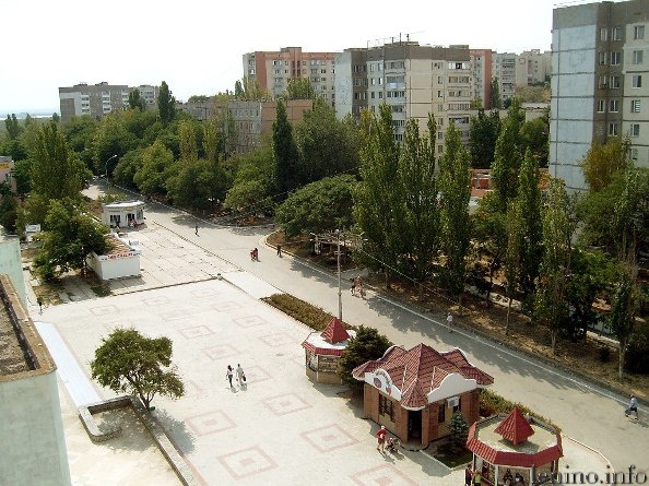 У центральной площади Щелкино появилось имя –площадь Крымской весны