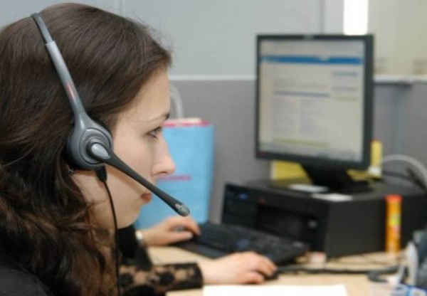 Вопросы, поступившие на "горячую линию" должны решаться в срок от 1 до 15 рабочих дней