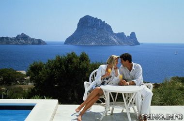 Куда поехать на майские праздники