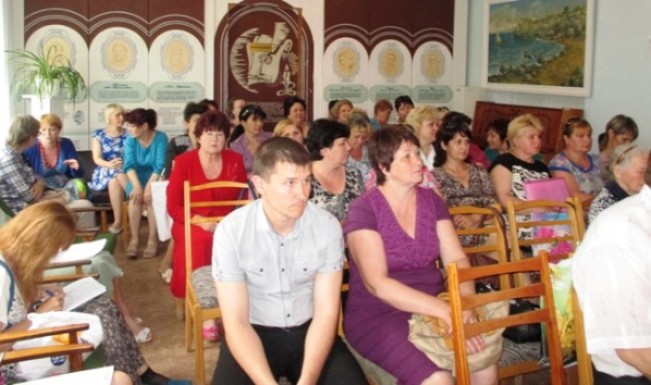 Торжественное собрание, посвященное Общероссийскому дню библиотек в пгт Ленино