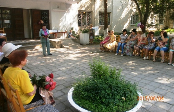 Ленинская районная библиотека провела литературный  праздник, посвящённый 216 – ой годовщине со дня рождения А. С. Пушкина