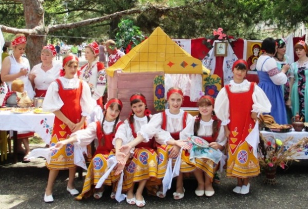 Страна любимая - ты сердцу дорога!