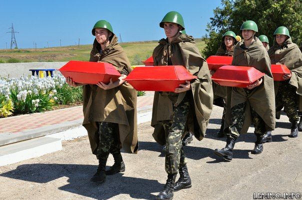 Перезахоронили с почестями