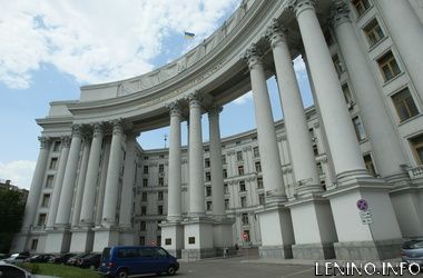 МИД назвал страны куда не рекомендуется ездить украинцам