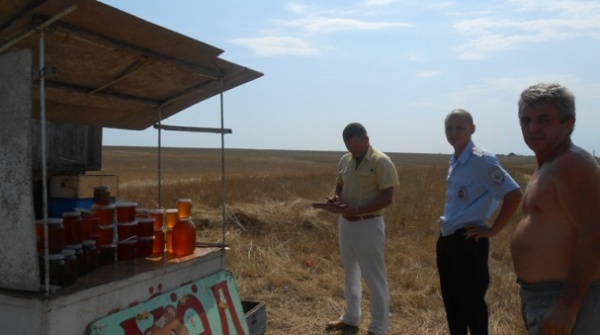 В Ленинском районе проверили нестационарные торговые объекты