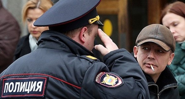 Правоохранители напоминают гражданам, что Федеральным законом установлен перечень мест, в которых запрещено курение табака.