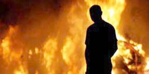 Молодой человек из ревности поджег дверь квартиры бывшей сожительницы