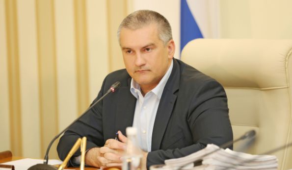 Сергей Аксенов: коллекторы не будут требовать с крымчан долги перед банками