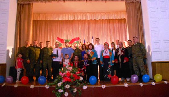 В СДК Мысовое прошла шоу-программа ко Дню пограничника