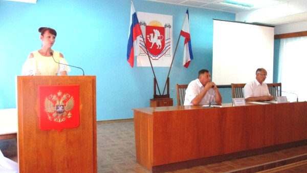 Первый заместитель Главы Администрации провел совещание с главами местных поселений Ленинского района