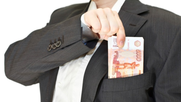 Бывший директор "Ленводоканала" премировал сам себя