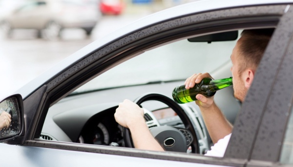 "Быть героем просто": россиянам пообещали по ящику безалкогольного пива ради борьбы с пьянством