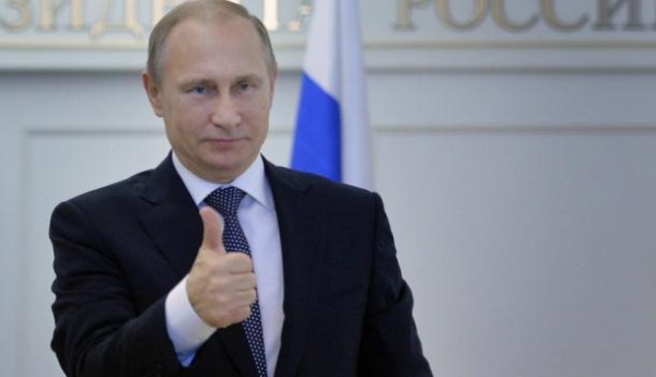 Владимир Путин распорядился обеспечить жильем бывших украинских военных в Крыму
