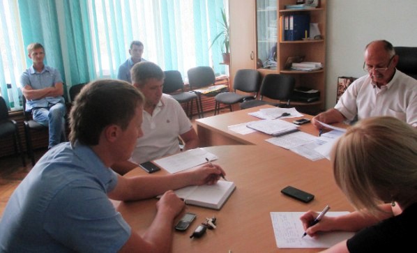 В Администрации Ленинского района прошло совещание по вопросу организации водоснабжения