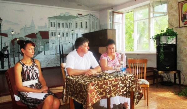 Александр Мачусский посетил Ленинскую детскую школу искусств