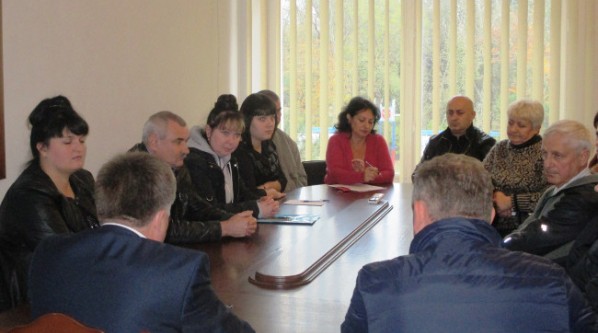 Александр Мачусский провел совещание с предпринимателями района и МУП Ленинского района «Агро-инвест»