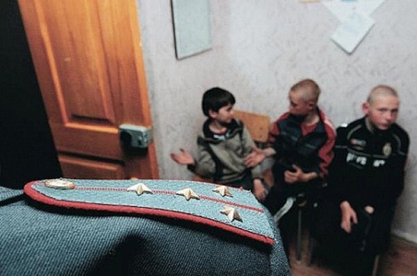 Полиция разъясняет: Причины и профилактика преступлений среди несовершеннолетних