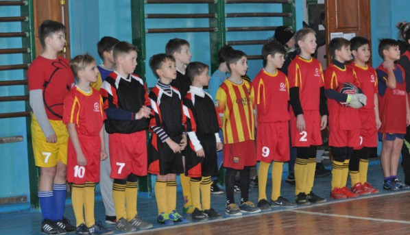 В пгт Ленино стартовало Второе Зимнее Первенство Ленинского района по мини футболу