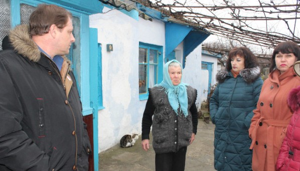 Заместитель Главы Администрации Ленинского района посетил участника войны, инвалида 2 группы