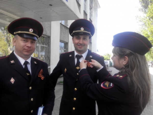 Ленинские полицейские поддержали всероссийскую акцию «Георгиевская ленточка»