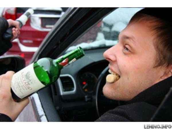 Верховная Рада не приняла закон о лишении прав за вождение «под мухой»