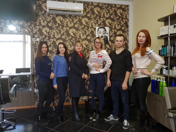 Полицейские в Ленинском районе продолжают проводить консультационные встречи в рамках «Госуслуги – это проще, чем кажется»