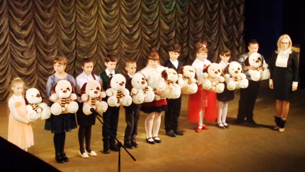 15 детей из Ленинского района приняли участие в Сенаторской ёлке - 2018