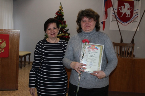 В Администрации Ленинского района состоялось торжественное собрание, посвященное Дню Республики Крым