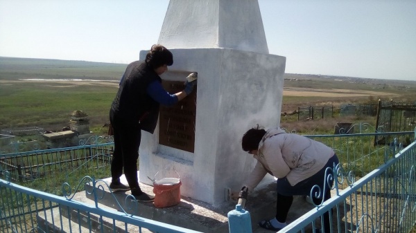 На территории Ленинского района прошел очередной экологический субботник в рамках бессрочной акции «Сделаем Крым чистым