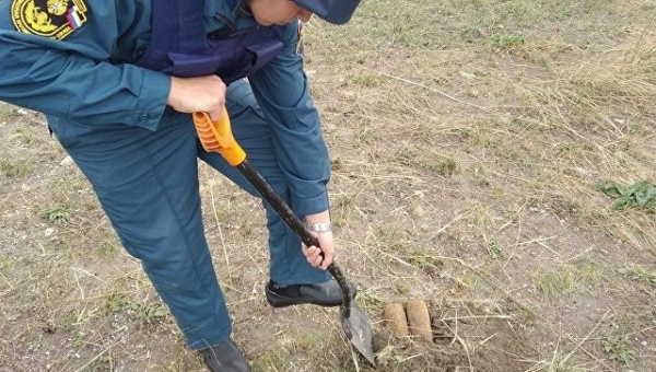 Около железнодорожной станции в пгт Багерово местные жители нашли две бомбы