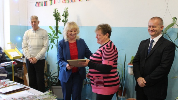 В Ленинском районе поздравили работников энергетического комплекса Ленинского района с профессиональным праздником