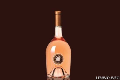 Вино Анджелины Джоли и Бреда Питта заняло первое место в мире