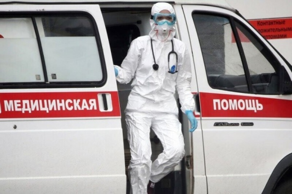 Медики рассказали, при каких симптомах нужно вызывать скорую